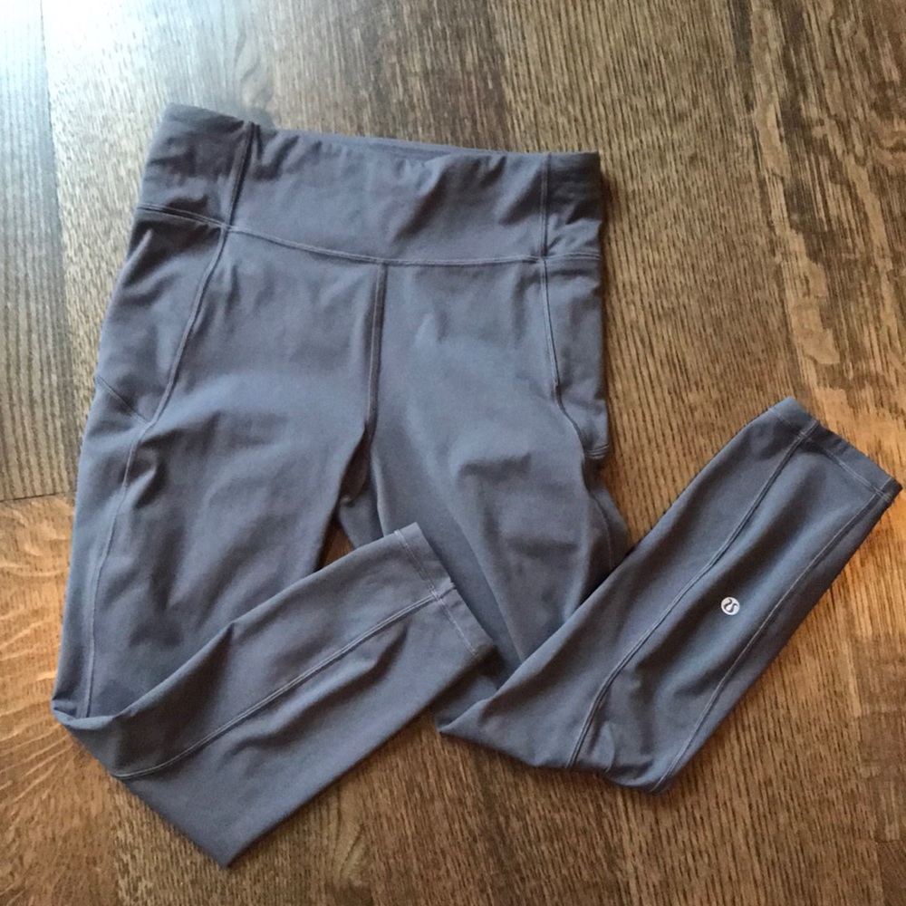 Gray Lululemon pants, size 8 - like new!